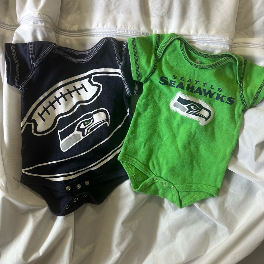Seattle Seahawks Baby Onesies Set